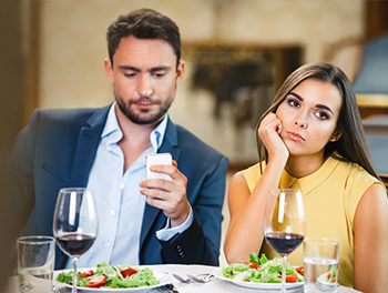 couple having a bad date