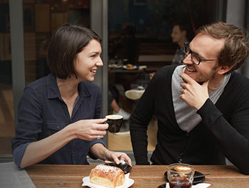 Couple at an Edinburgh cafe